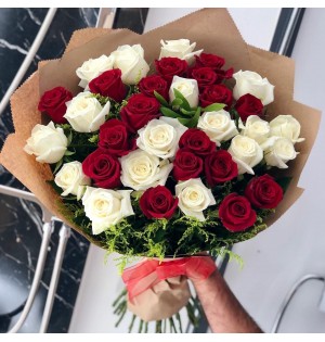 33 Adet Gül Buketi